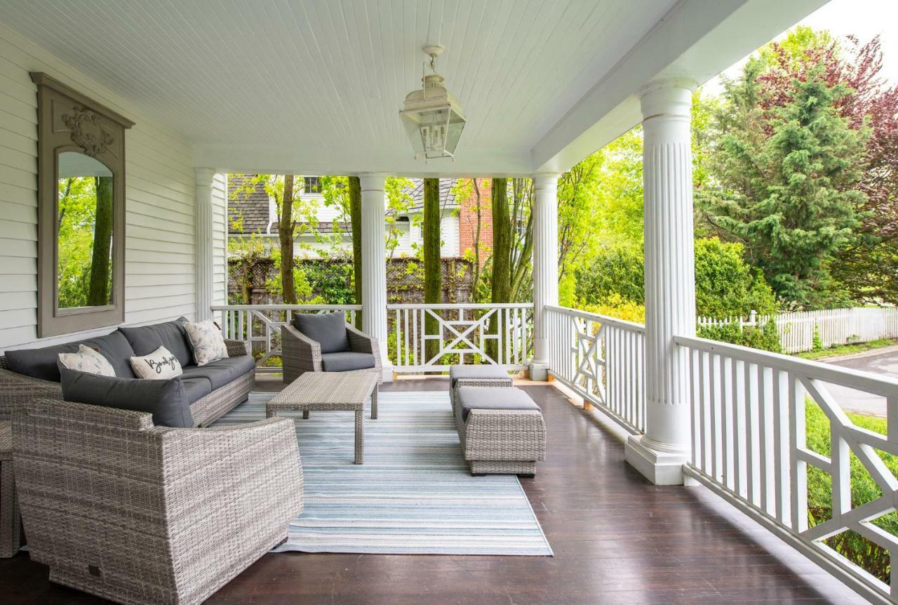Lakewinds Country Manor Bed & Breakfast Niagara-on-the-Lake ภายนอก รูปภาพ