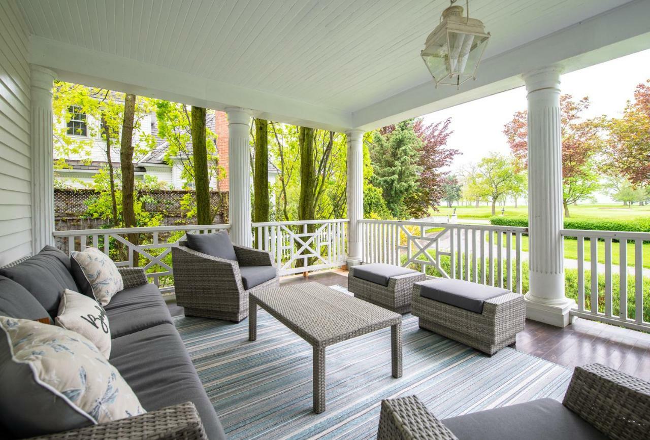 Lakewinds Country Manor Bed & Breakfast Niagara-on-the-Lake ภายนอก รูปภาพ